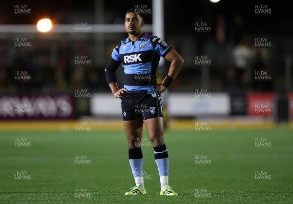 171025 - Dragons RFC v Cardiff Rugby - United Rugby Championship - Ben Thomas of Cardiff 