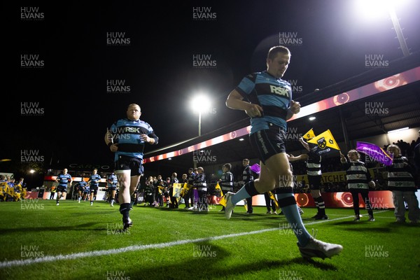 171025 - Dragons RFC v Cardiff Rugby - United Rugby Championship -Keiron Assiratti and Dan Thomas of Cardiff 