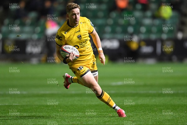 171025 - Dragons RFC v Cardiff Rugby - United Rugby Championship - Angus O'Brien of Dragons