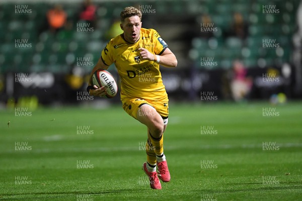 171025 - Dragons RFC v Cardiff Rugby - United Rugby Championship - Angus O'Brien of Dragons