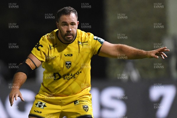 171025 - Dragons RFC v Cardiff Rugby - United Rugby Championship - Rob Hunt of Dragons