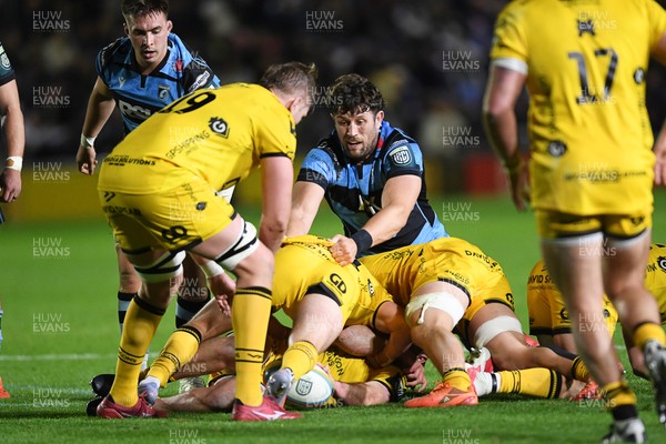 171025 - Dragons RFC v Cardiff Rugby - United Rugby Championship - Rory Thornton of Cardiff Rugby