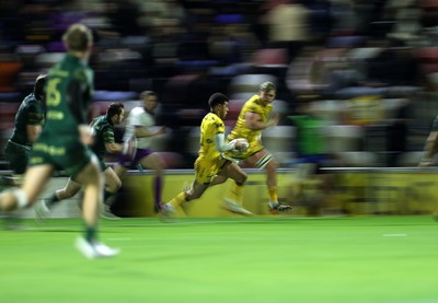 201225 - Dragons RFC v Connacht - United Rugby Championship - Rio Dyer of Dragons makes a break