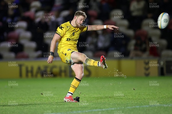 201225 - Dragons RFC v Connacht - United Rugby Championship - Angus O'Brien of Dragons kicks the conversion