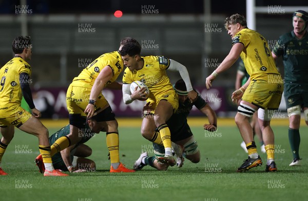 201225 - Dragons RFC v Connacht - United Rugby Championship - Rio Dyer of Dragons 