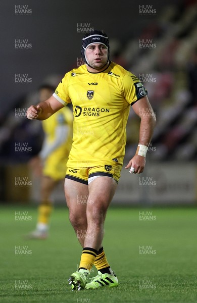 201225 - Dragons RFC v Connacht - United Rugby Championship - Oli Burrows of Dragons 