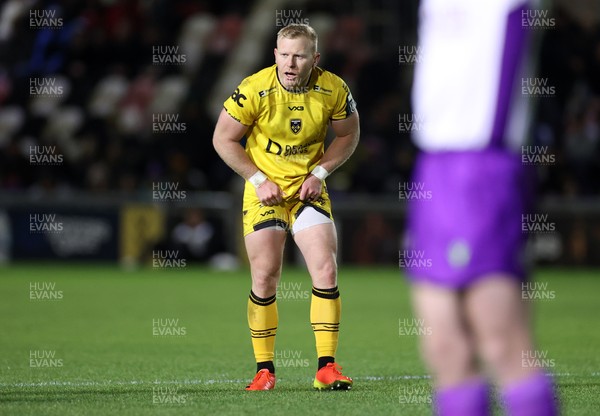 201225 - Dragons RFC v Connacht - United Rugby Championship - Tinus de Beer of Dragons 