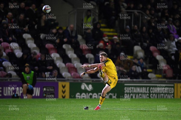 201225 - Dragons RFC v Connacht - United Rugby Championship - Angus O'Brien of Dragons kicks a penalty
