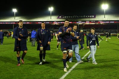 090526 - Dragons RFC v Edinburgh Rugby - United Rugby Championship - Edinburgh players applaud the fans
