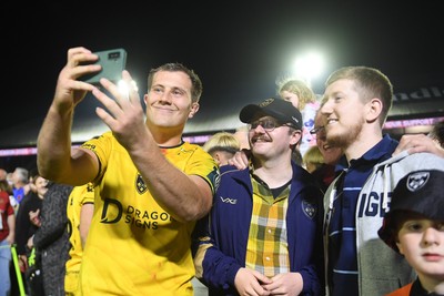 090526 - Dragons RFC v Edinburgh Rugby - United Rugby Championship - Ben Carter of Dragons with fans at full time
