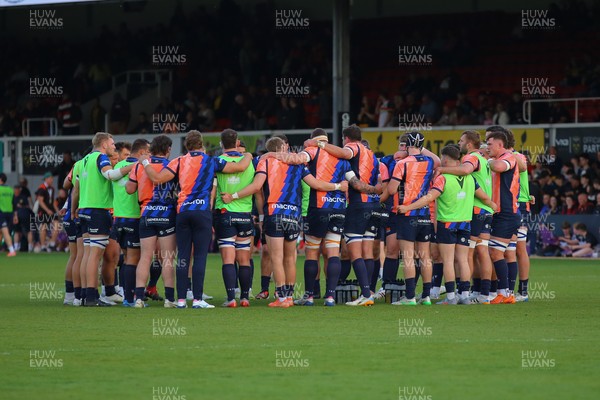 090526 - Dragons RFC v Edinburgh Rugby - United Rugby Championship - Players of Edinburgh huddle during the warm up