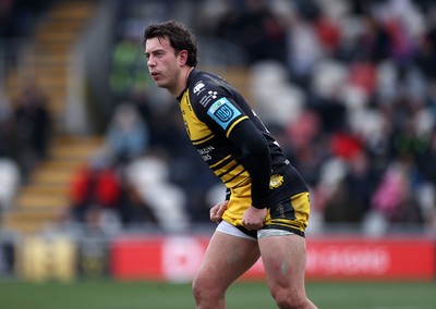 160225 - Dragons RFC v Glasgow Warriors - United Rugby Championship - Lloyd Evans of Dragons 