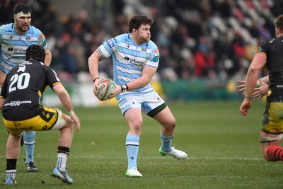 160225 - Dragons RFC v Glasgow Warriors - United Rugby Championship - Nathan McBeth of Glasgow Warriors