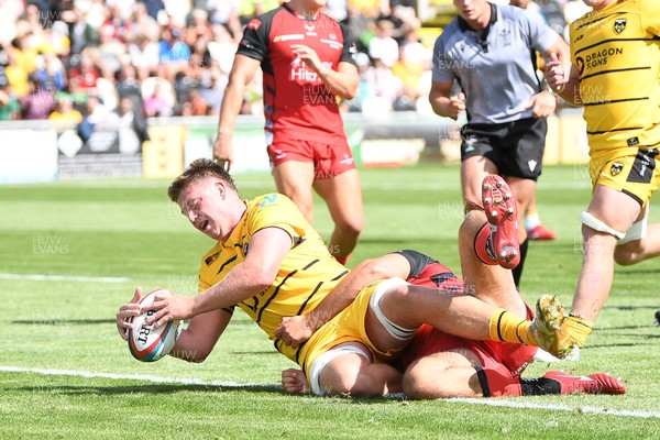 050926 - Dragons RFC v Hartpury, Preseason Friendly - Barny Langton-Cryer of Dragons scores a try
