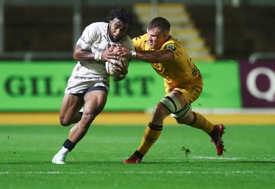 031025 - Dragons RFC v Hollywoodbets Sharks, United Rugby Championship - Jurenzo Julius of Hollywoodbets Sharks breaks away