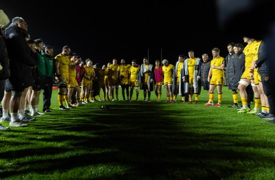 031025 - Dragons RFC v Hollywoodbets Sharks, United Rugby Championship -The Dragons huddle up at the end of the match