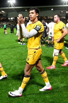 031025 - Dragons RFC v Hollywoodbets Sharks - United Rugby Championship - Rio Dyer of Dragons applauding fans at full time