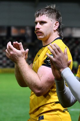 031025 - Dragons RFC v Hollywoodbets Sharks - United Rugby Championship - Aaron Wainwright of Dragons