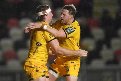 031025 - Dragons RFC v Hollywoodbets Sharks - United Rugby Championship - Aaron Wainwright of Dragons celebrates scoring a try with team mates