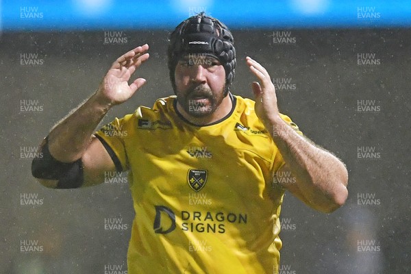 031025 - Dragons RFC v Hollywoodbets Sharks - United Rugby Championship - Rob Hunt of Dragons