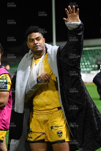 031025 - Dragons RFC v Hollywoodbets Sharks - United Rugby Championship - Fetuli Paea of Dragons applauding fans at full time