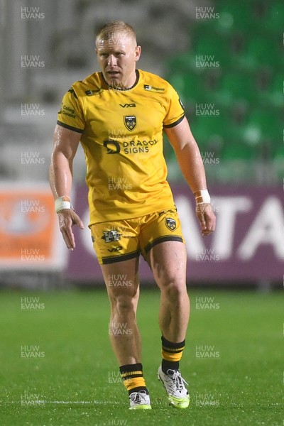 031025 - Dragons RFC v Hollywoodbets Sharks - United Rugby Championship - Tinus De Beer of Dragons