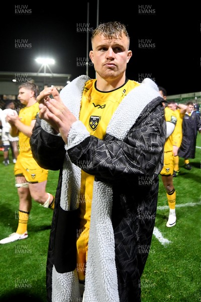 031025 - Dragons RFC v Hollywoodbets Sharks - United Rugby Championship - Shane Lewis-Hughes of Dragons applauding fans at full time