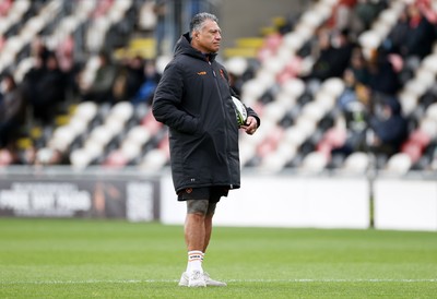 141225 - Dragons RFC v Lyon Olympique Universitaire - European Rugby Challenge Cup - Dragons Head Coach Filo Tiatia 