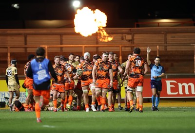 141225 - Dragons RFC v Lyon Olympique Universitaire - European Rugby Challenge Cup - Harri Keddie of Dragons celebrates scoring a try with team mates