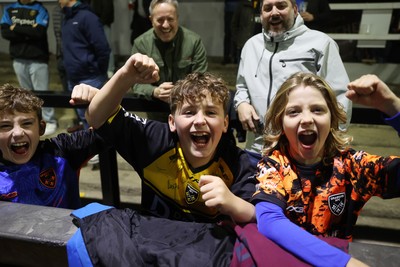 141225 - Dragons RFC v Lyon Olympique Universitaire - European Rugby Challenge Cup - Fans at full time