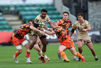 141225 - Dragons RFC v Lyon Olympique Universitaire, EPCR Challenge Cup - Thomas Young of Dragons and Tinus de Beer of Dragons combine to tackled Iosefo Balewairiki of Lyon