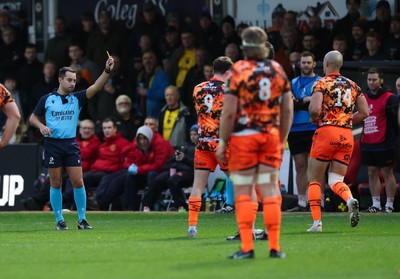 141225 - Dragons RFC v Lyon Olympique Universitaire, EPCR Challenge Cup - Jared Rosser of Dragons, right, is shown a yellow card