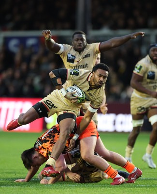 141225 - Dragons RFC v Lyon Olympique Universitaire, EPCR Challenge Cup - Iosefo Balewairiki of Lyon breaks for the line