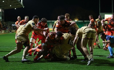 141225 - Dragons RFC v Lyon Olympique Universitaire, EPCR Challenge Cup - The Dragons power forward for Harri Keddie of Dragons to score try