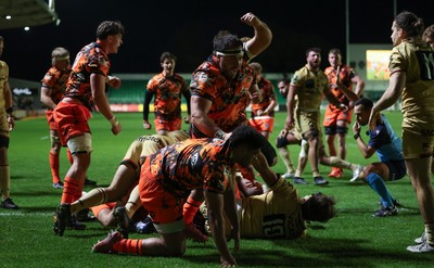 141225 - Dragons RFC v Lyon Olympique Universitaire, EPCR Challenge Cup - Robert Hunt of Dragons celebrates as the Dragons power over for Harri Keddie of Dragons to score try