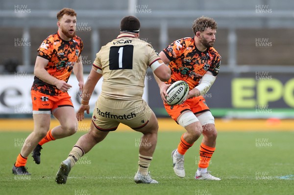 141225 - Dragons RFC v Lyon Olympique Universitaire - European Rugby Challenge Cup - Thomas Young of Dragons 