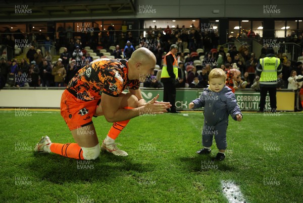 141225 - Dragons RFC v Lyon Olympique Universitaire - European Rugby Challenge Cup - Jared Rosser of Dragons with family at full time