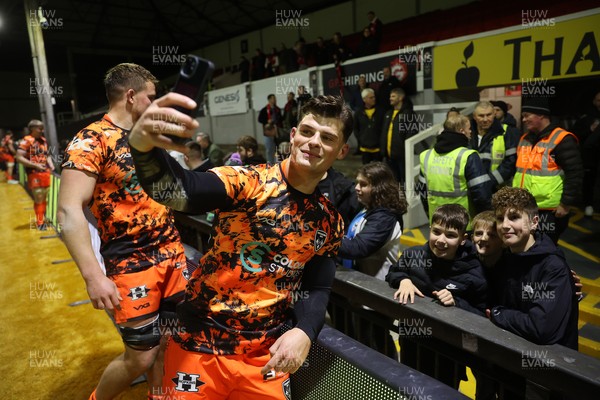 141225 - Dragons RFC v Lyon Olympique Universitaire - European Rugby Challenge Cup - Huw Anderson of Dragons with fans at full time