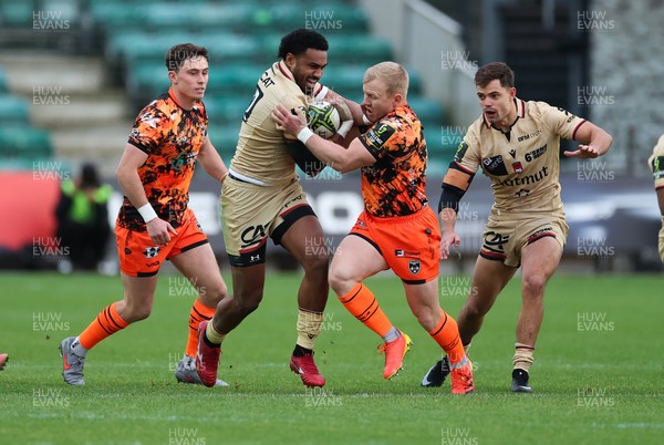 141225 - Dragons RFC v Lyon Olympique Universitaire, EPCR Challenge Cup - Tinus de Beer of Dragons takes on Iosefo Balewairiki of Lyon