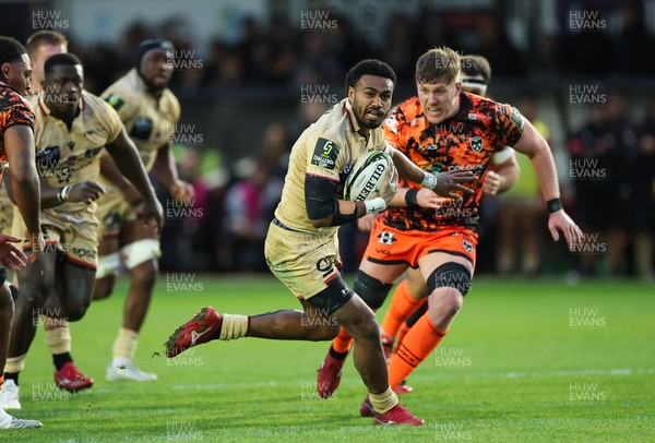 141225 - Dragons RFC v Lyon Olympique Universitaire, EPCR Challenge Cup - Iosefo Balewairiki of Lyon breaks for the line
