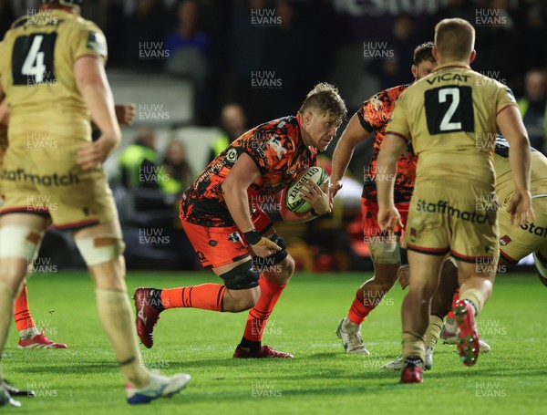 141225 - Dragons RFC v Lyon Olympique Universitaire, EPCR Challenge Cup - Matthew Screech of Dragons charges forward