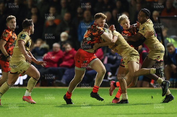 141225 - Dragons RFC v Lyon Olympique Universitaire, EPCR Challenge Cup - Aneurin Owen of Dragons charges forward