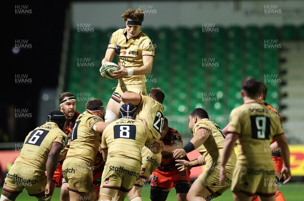 141225 - Dragons RFC v Lyon Olympique Universitaire, EPCR Challenge Cup - Bartholome Sanson of Lyon takes the line out