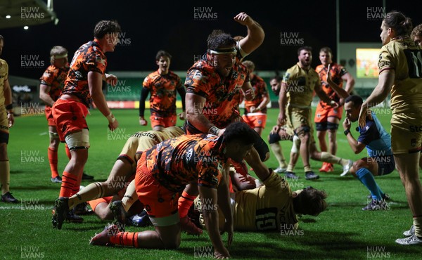 141225 - Dragons RFC v Lyon Olympique Universitaire, EPCR Challenge Cup - Robert Hunt of Dragons celebrates as the Dragons power over for Harri Keddie of Dragons to score try