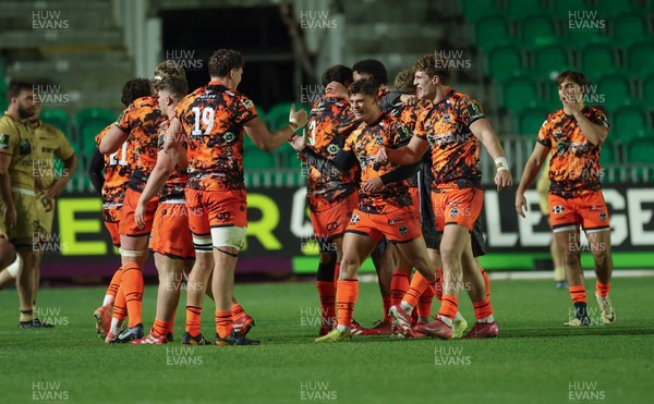 141225 - Dragons RFC v Lyon Olympique Universitaire, EPCR Challenge Cup - Dragons players celebrate on the final whistle