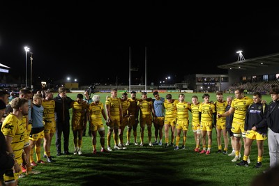 091026 - Dragons RFC v Ospreys - United Rugby Championship - Dragons team huddle at full time