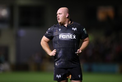 091026 - Dragons RFC v Ospreys - United Rugby Championship - Rhys Henry of Ospreys 
