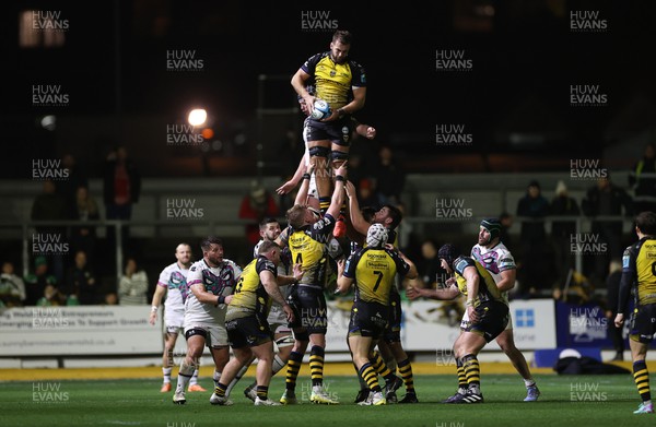 181123 - Dragons RFC v Ospreys - United Rugby Championship - Sean Lonsdale of Dragons wins the line out