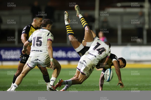 181123 - Dragons RFC v Ospreys - United Rugby Championship - Luke Morgan of Ospreys is given a yellow card for this tackle on Rio Dyer of Dragons 