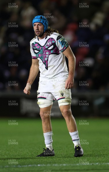 181123 - Dragons RFC v Ospreys - United Rugby Championship - Justin Tipuric of Ospreys 